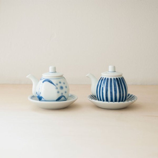 画像11: 【梅山窯】ミニ醤油さし(呉須太陽)