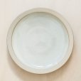 画像1: 【出西窯】縁焼〆内白皿8寸 (1)
