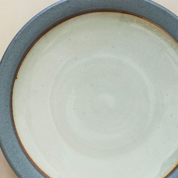 画像7: 【出西窯】縁鉄内白皿8寸