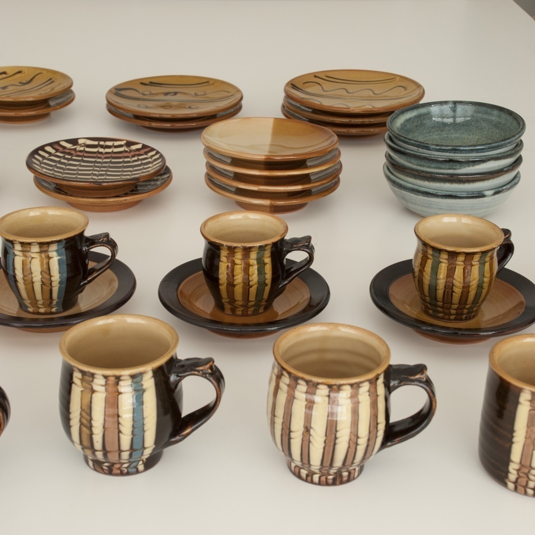 湯町窯の器が入荷しました！