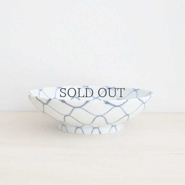 画像2: 【阿部眞士】染付網文6.5寸鉢 (2)